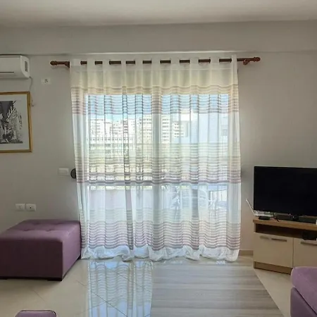 Apartamento In Heart Of Vlora, Right In The Center, With 2 Bedrroms With Sea View