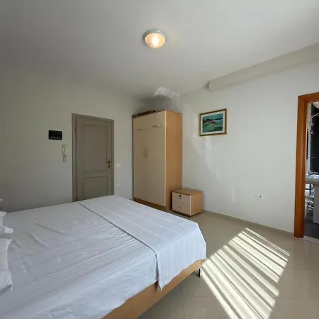 Apartamento In Heart Of Vlora, Right In The Center, With 2 Bedrroms With Sea View *