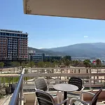 In Heart Of Vlora, Right In The Center, With 2 Bedrroms With Sea View Appartement *